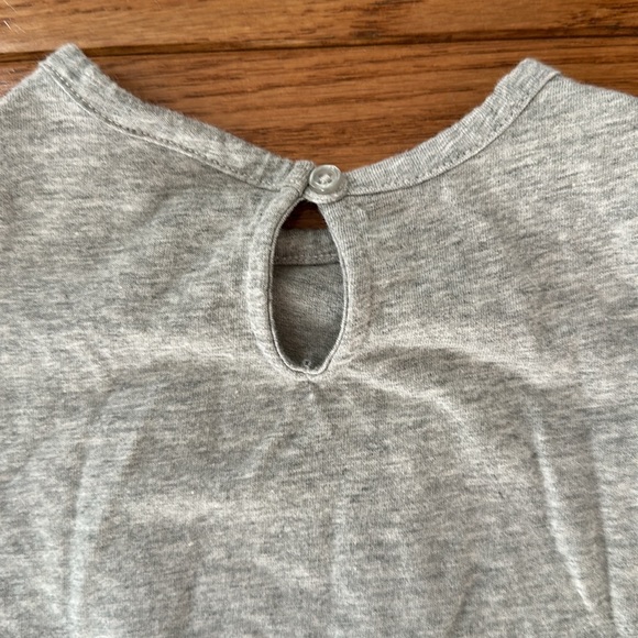 🦉EUC Baby Gap girls long sleeved shirt gray 6-12 mo baby owl - Picture 4 of 6